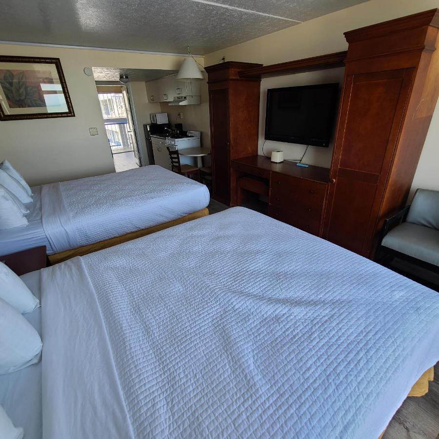 Oceanfront Twilight Surf Hotel Миртъл Бийч Екстериор снимка