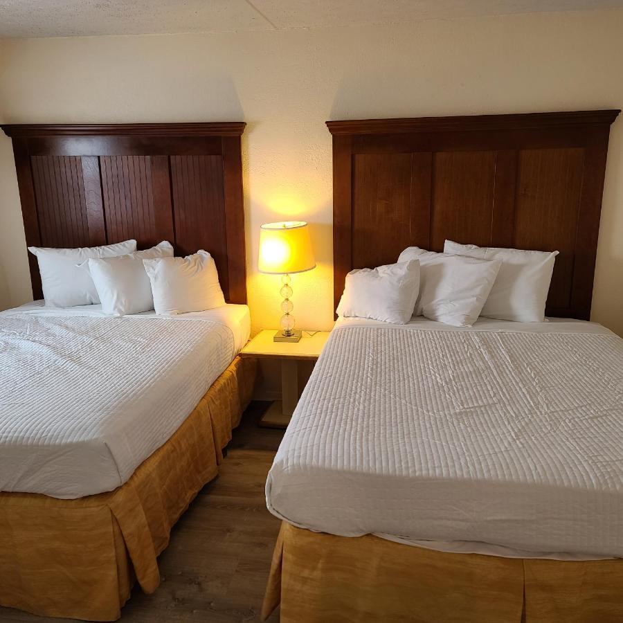 Oceanfront Twilight Surf Hotel Миртъл Бийч Екстериор снимка